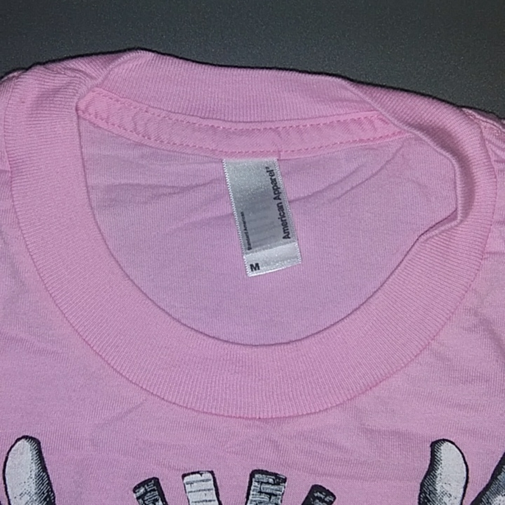 π American Apparel teeπ - Picture 2 of 8
